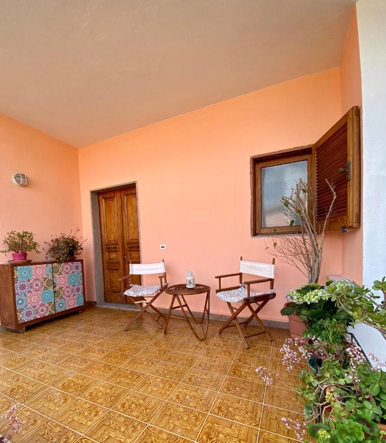 Hôtel Casa Dei Giunchi à Olbia Extérieur photo